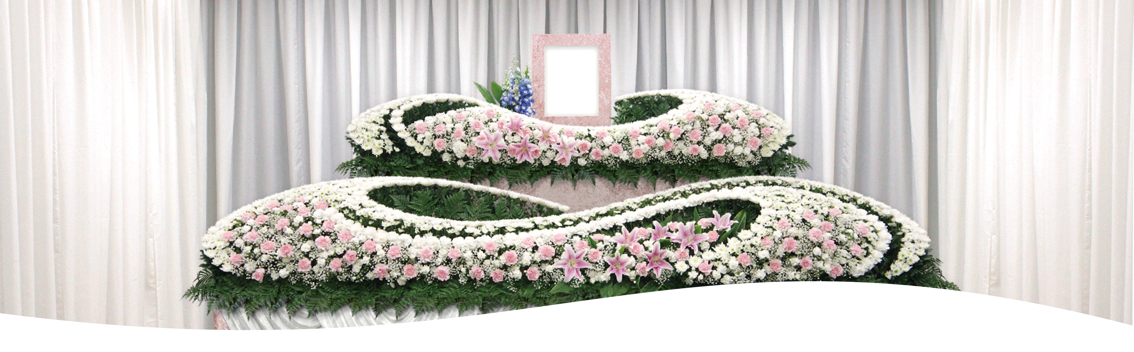 ホール博善の生花祭壇の写真