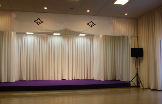 弘福寺会館の内観